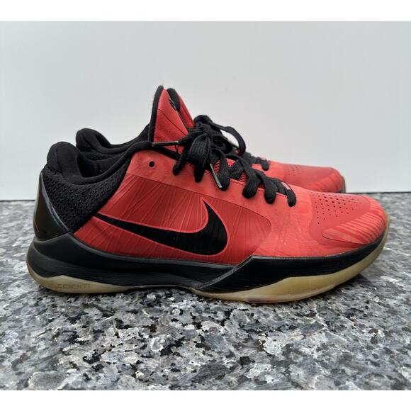 Size 9.5 Nike Zoom Kobe 5 Daring Red/ Black/White All Star 2010 OG Damaged ￼ main image 10